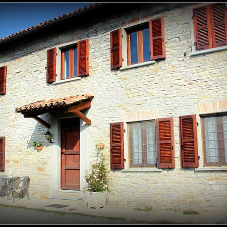 Castel Boglione Bed And Breakfast Val D'Oche מראה חיצוני תמונה