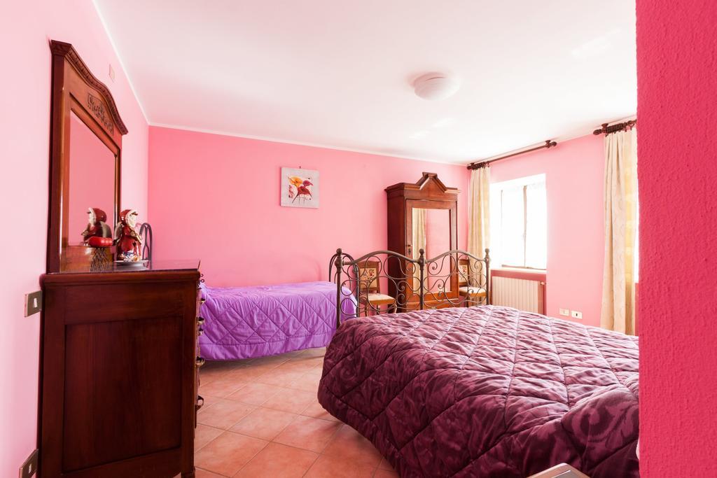 Castel Boglione Bed And Breakfast Val D'Oche חדר תמונה