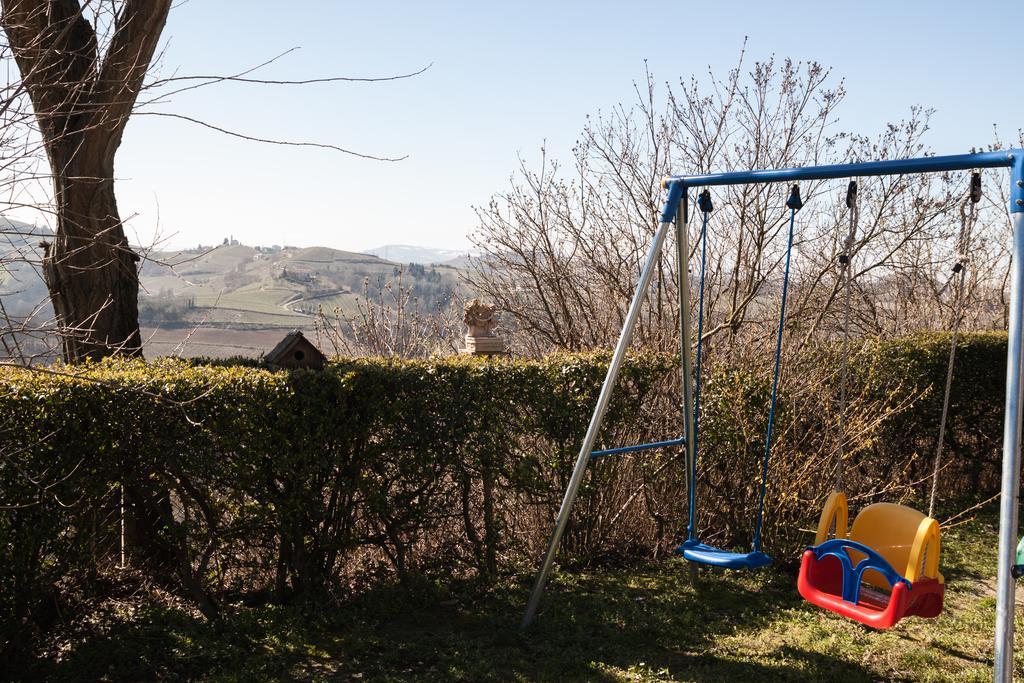 Castel Boglione Bed And Breakfast Val D'Oche מראה חיצוני תמונה