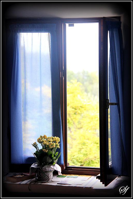 Castel Boglione Bed And Breakfast Val D'Oche מראה חיצוני תמונה