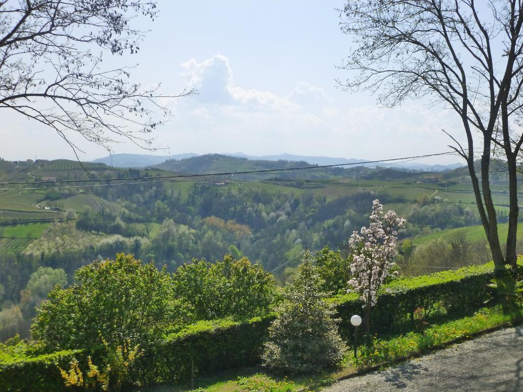 Castel Boglione Bed And Breakfast Val D'Oche מראה חיצוני תמונה